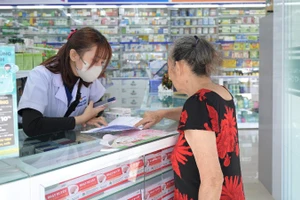 Hệ thống nhà thuốc Long Châu cam kết không tăng giá, bình ổn nguồn cung thuốc tại toàn bộ 2.500 nhà thuốc trên cả nước.