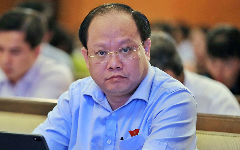 Bị can Tất Thành Cang.