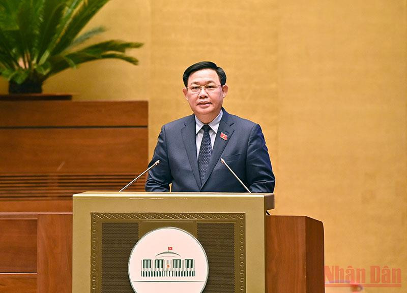 Chủ tịch Quốc hội Vương Đình Huệ phát biểu tại lễ công bố. (Ảnh: DUY LINH)