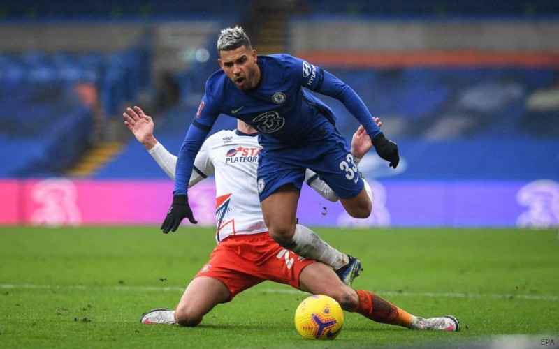 Emerson, người đóng thế cho Spinazzola ở hành lang trái. (Ảnh: Football Italia)