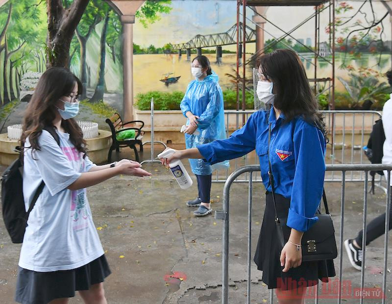 Tại Kỳ thi tốt nghiệp THPT 2021. Ảnh: THUỶ NGUYÊN