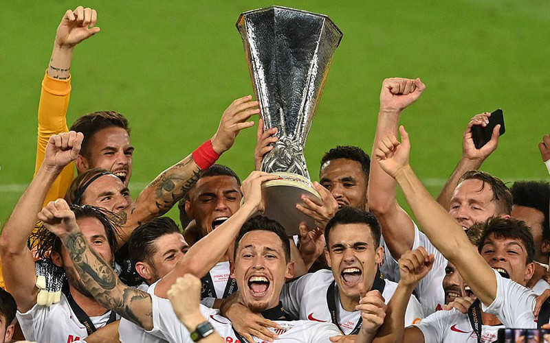 Sevilla trở thành đội bóng thành công nhất lịch sử UEFA/Europa League với sáu lần vô địch.