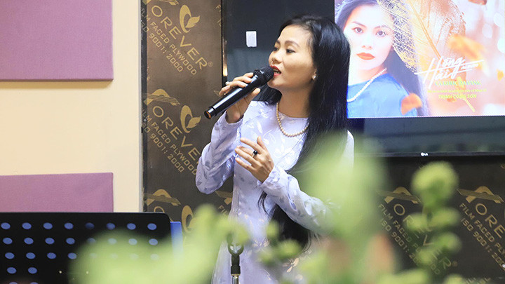 Hồng Hải hát nhạc Trịnh