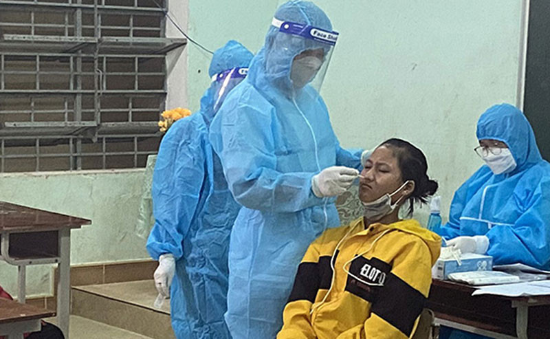 Tập trung truy vết, lấy mẫu xét nghiệm các trường hợp liên quan.