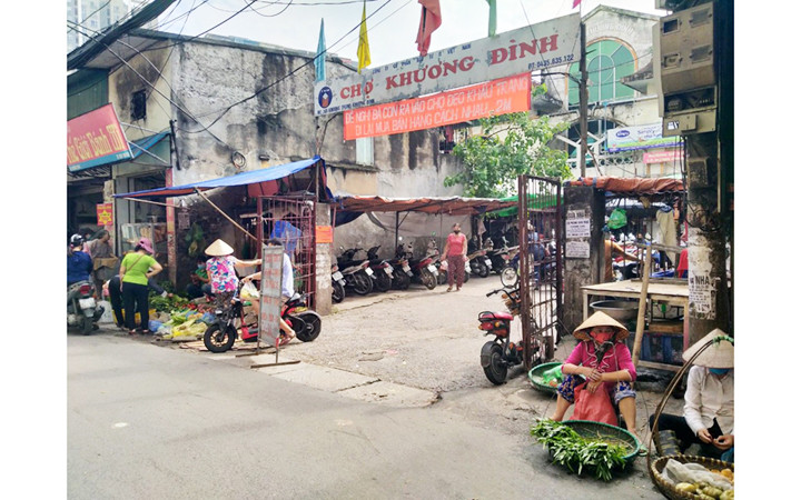 Một góc chợ Khương Đình.