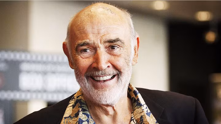 Người hâm mộ tôn vinh huyền thoại Sean Connery