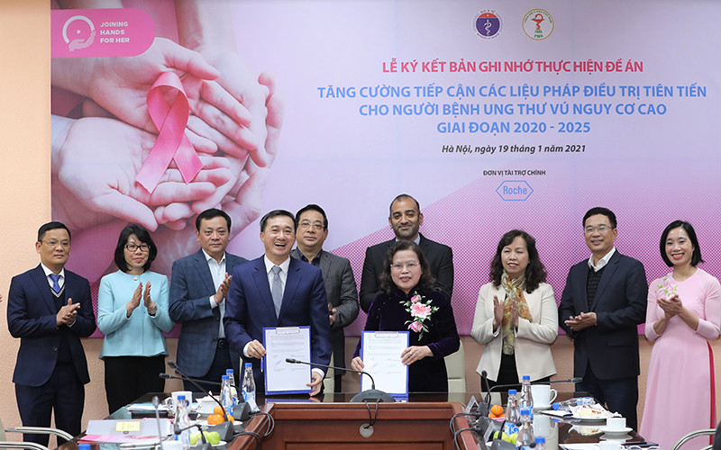Bộ Y tế và Tổng Hội Y học Việt Nam ký kết hợp tác thực hiện Đề án.