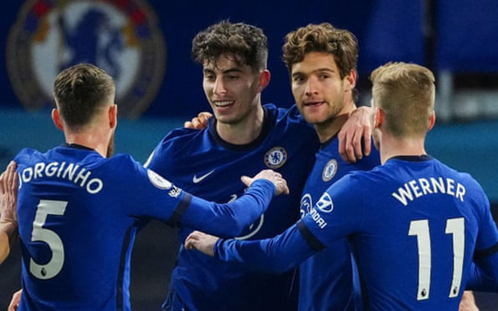 Chelsea thắng Everton 2-0 trong thế trận vượt trội.