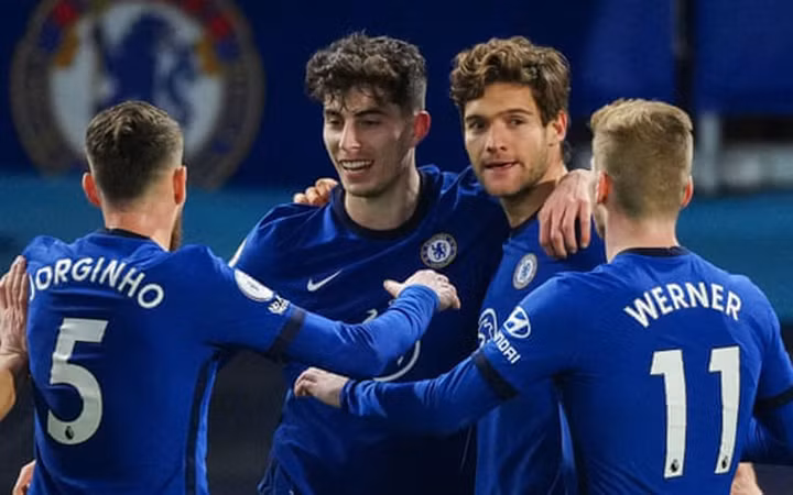 Chelsea thắng Everton 2-0 trong thế trận vượt trội.