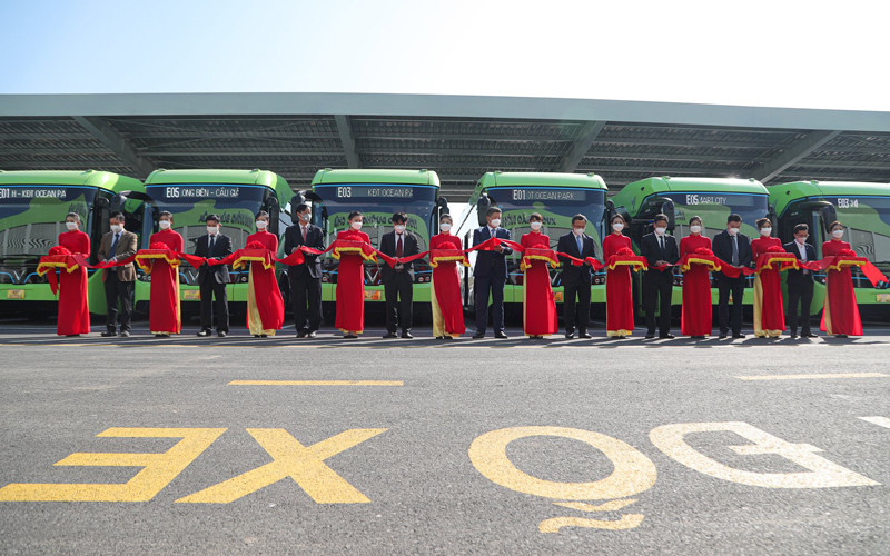 Khai trương tuyến bus điện E03.