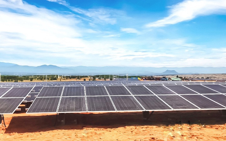 Nhà máy điện mặt trời Hồng Liêm 3 tại xã Hồng Liêm, huyện Hàm Thuận Bắc, tỉnh Bình Thuận.