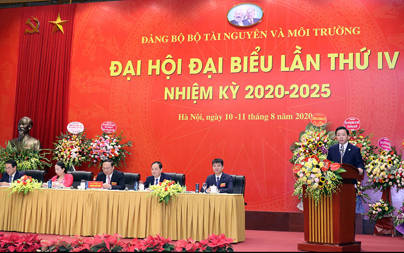 Bộ trưởng Trần Hồng Hà phát biểu chỉ đạo tại Đại hội. Ảnh: Đình Trung