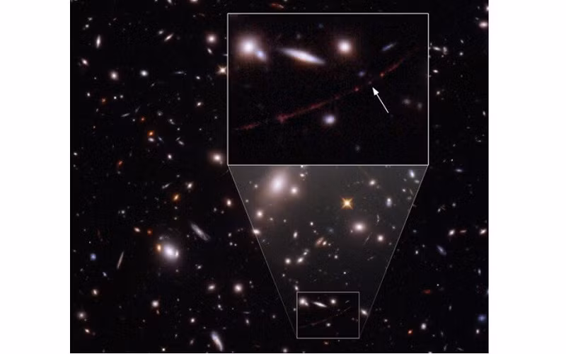 Earendel là ngôi sao nằm xa Trái đất nhất từng được quan sát thấy. (Ảnh: NASA)