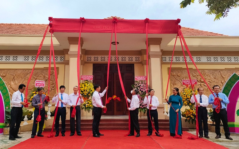Khánh thành Nhà trưng bày “Chủ tịch Hồ Chí Minh với Cách mạng Việt Nam”.