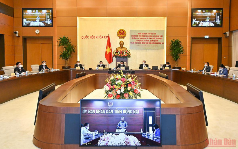 Quang cảnh buổi làm việc của Đoàn giám sát Quốc hội với TP Hồ Chí Minh, tỉnh Bình Dương và Đồng Nai. (Ảnh: Duy Linh)