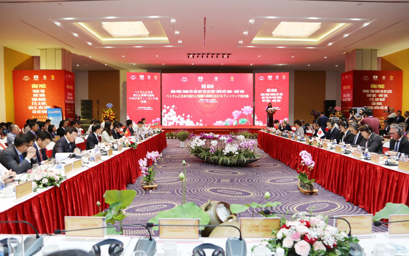 Toàn cảnh hội nghị.