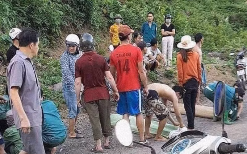 Lực lượng chức năng đã bàn giao thi thể các cháu cho gia đình để an táng.