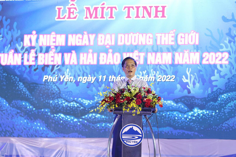 Đồng chí Trần Tuấn Anh, Ủy viên Bộ Chính trị, Trưởng Ban Kinh tế Trung ương phát biểu tại Lễ mít-tinh.