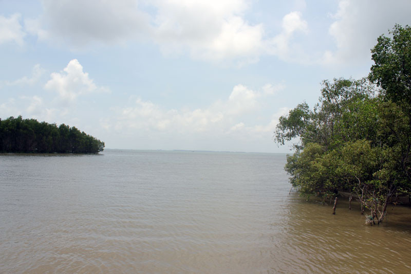 Vàm Khâu Băng (xã Thạnh Phong, huyện Thạnh Phú, tỉnh Bến Tre) - nơi đoàn tàu không số cập bến.