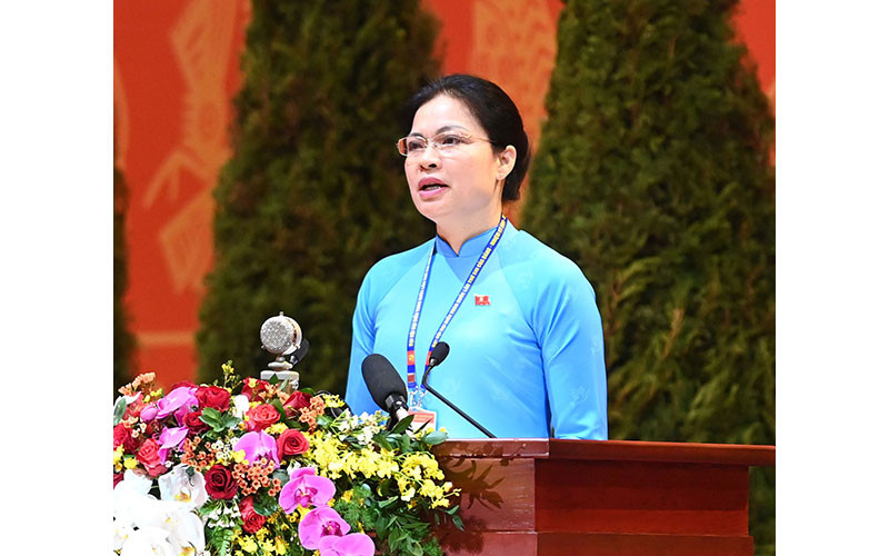 Giúp phụ nữ tiếp cận, thụ hưởng chính sách an sinh xã hội, phúc lợi xã hội