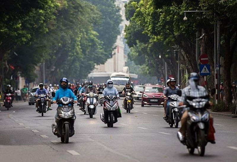 Khu vực Hà Nội rét về đêm và sáng, rải rác có mưa phùn và sương mù. (Ảnh minh họa)