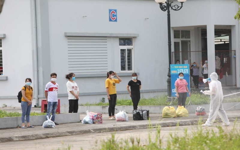 Lạng Sơn đón công nhân từ Bắc Giang về cách ly, theo dõi y tế