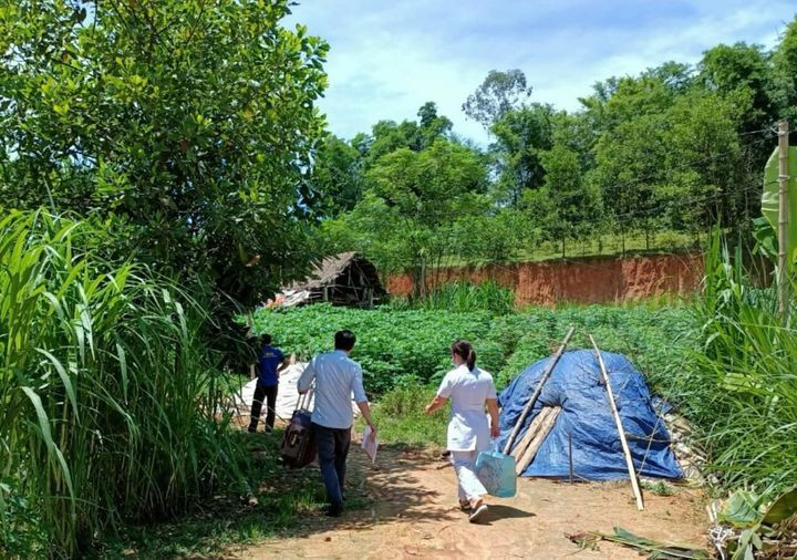 Bệnh nhân vừa về quê ở xã Kiên Thọ, huyện Ngọc Lặc để cách ly tại nhà lại tái dương tính với Covid-19