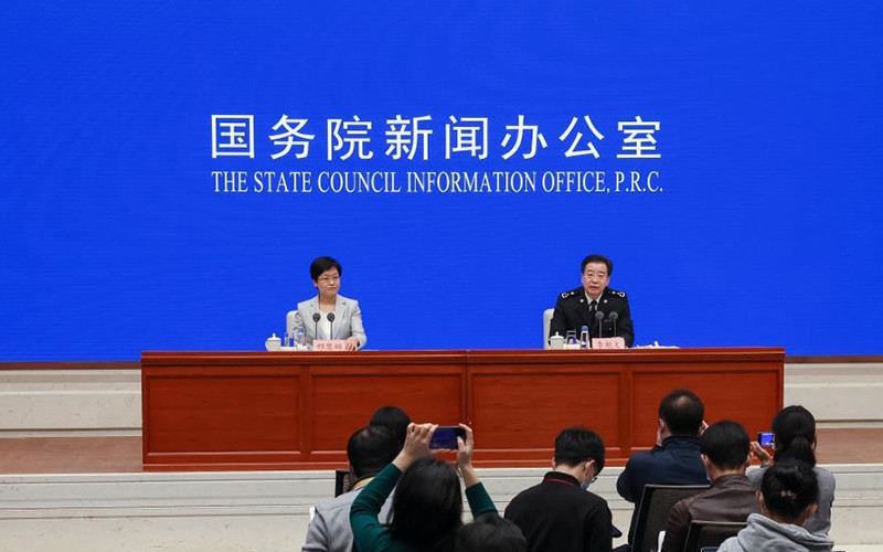 Họp báo công bố số liệu kim ngạch xuất nhập khẩu năm 2021 của Trung Quốc. (Ảnh: Tân Hoa Xã)