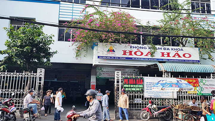 Bệnh viện biến thành “ổ cò”