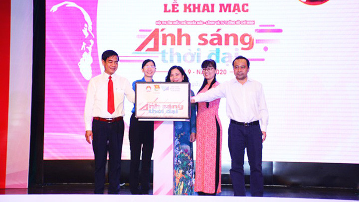 Hội thi tìm hiểu chủ nghĩa Mác - Lê-nin và tư tưởng Hồ Chí Minh