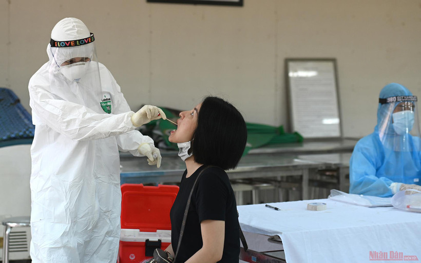 Qua rà soát thống kê, hiện Hà Nội có 74.905 trường hợp cần xét nghiệm RT-PCR trong chiến dịch này, gồm các đối tượng đã qua Đà Nẵng và có các biểu hiện ho sốt, khó thở; những trường hợp đi qua các điểm dịch của Đà Nẵng mà Bộ Y tế khuyến cáo; tất cả những người đi Đà Nẵng về từ ngày 15-7 đến 28-7; nhóm đối tượng F1 tiếp xúc trực tiếp với ca bệnh...