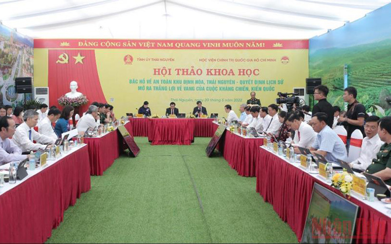 Toàn cảnh hội thảo khoa học “Bác Hồ về An toàn khu Định Hóa, Thái Nguyên - Quyết định lịch sử mở ra thắng lợi vẻ vang của cuộc kháng chiến kiến quốc”.