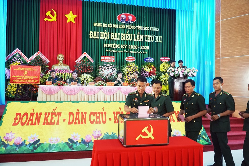Bầu cử trong Đại hội.