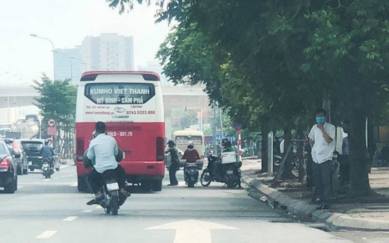 Việc điều chỉnh xe khách trên đường Vành đai 3 sẽ hạn chế được tình trạng xe dừng đỗ “bắt khách” dọc đường.