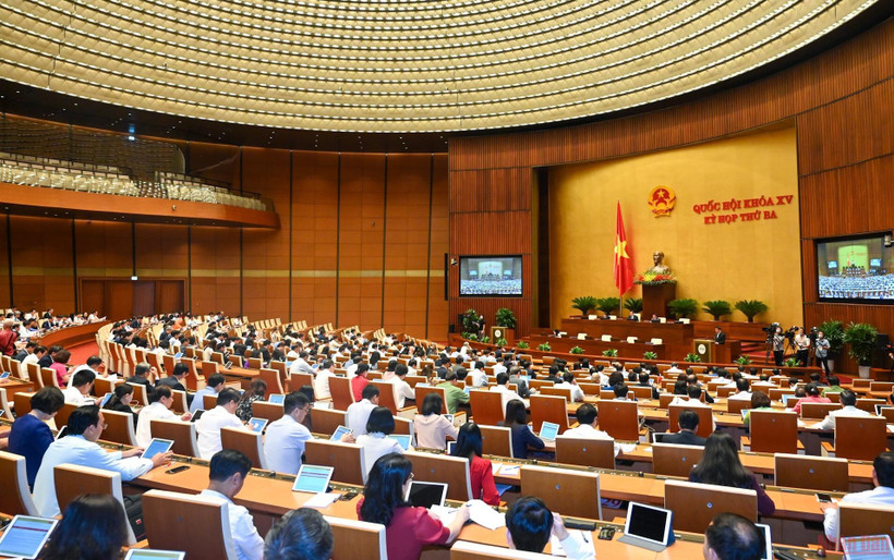 Phiên họp tại hội trường của Quốc hội. (Ảnh: LINH KHOA)