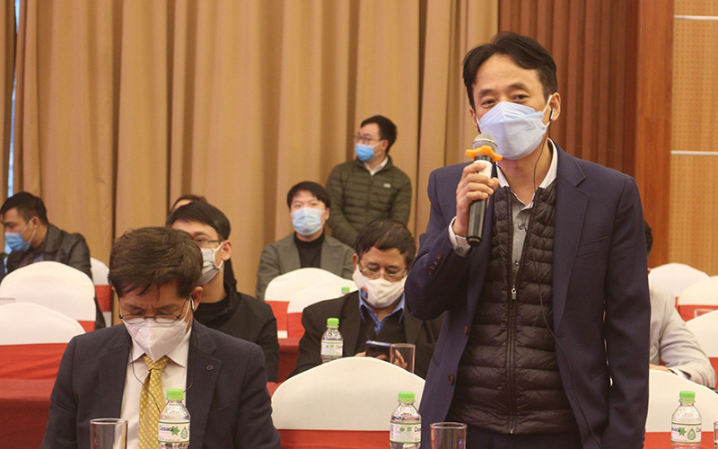 Đại diện các doanh nghiệp FDI phát biểu ý kiến tại buổi gặp mặt đối thoại.