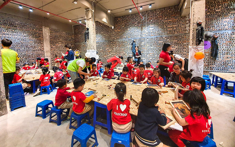Hoạt động trải nghiệm sáng tạo cho trẻ em tại không gian Complex 01 (Hà Nội).