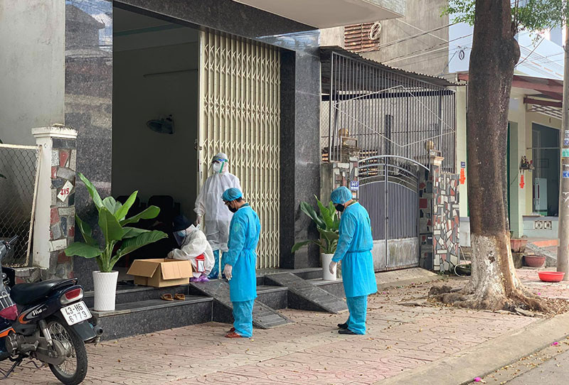 Ngành y tế Quảng Ngãi tập trung truy vết các đối tượng F1, F2 liên quan đến các ca bệnh mắc Covid-19.