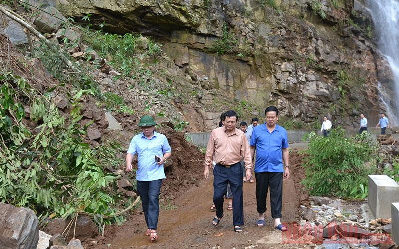 Đoàn công tác kiểm tra thực tế tại Vị Xuyên.