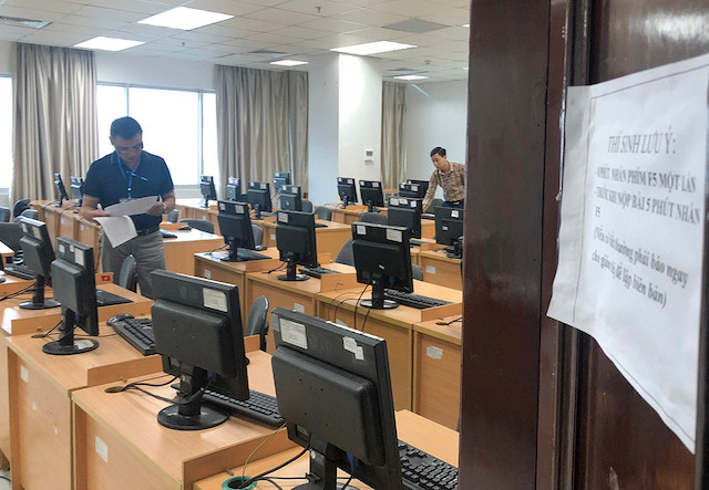 Trong đợt tuyển dụng viên chức năm 2019 (Ảnh: DUY LINH)