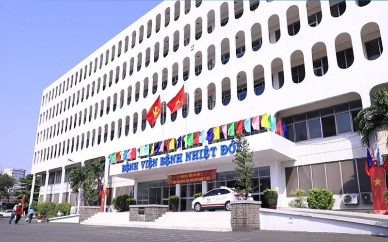 Ba trường hợp nghi nhiễm mới là nhân viên Bệnh viện nhiệt đới