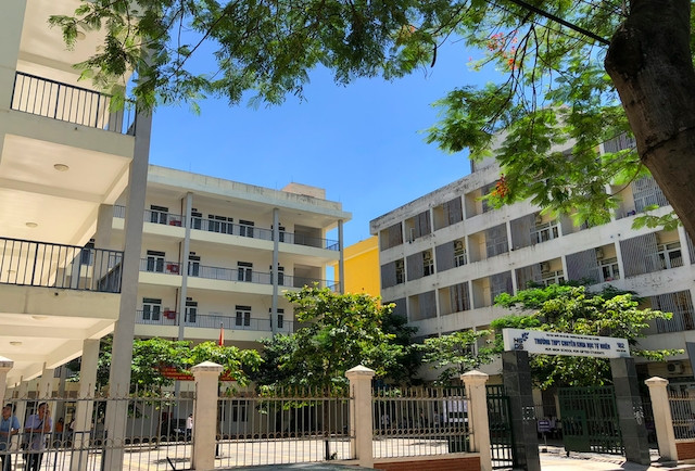 Trường THPT chuyên Khoa học Tự nhiên (Ảnh: THUỲ LINH)