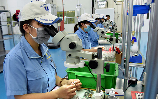 Lao động làm việc tại khu công nghiệp ở Bắc Ninh (Ảnh minh họa: Đăng Khoa).