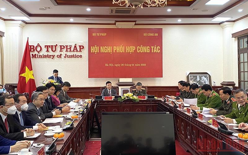 Các đại biểu tham dự Hội nghị phối hợp Công tác giữa Bộ Công an và Bộ Tư pháp.