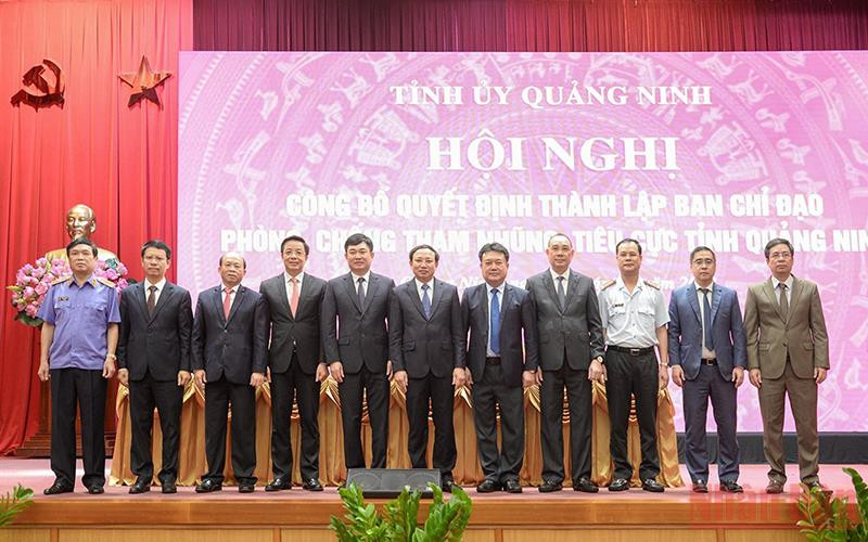 Các thành viên của Ban Chỉ đạo về Phòng, chống tham nhũng, tiêu cực tỉnh Quảng Ninh.