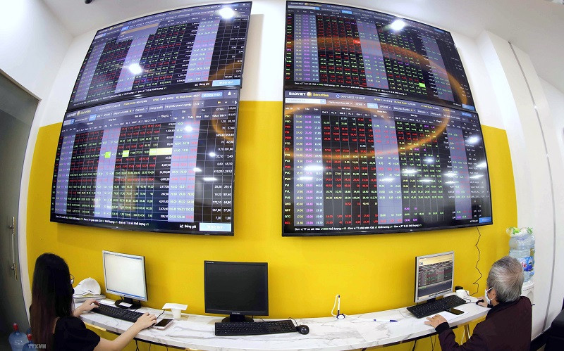 Thị trường chứng khoán Việt Nam đang được các chuyên gia và nhà đầu tư nước ngoài quan tâm. (Ảnh minh họa: TTXVN)