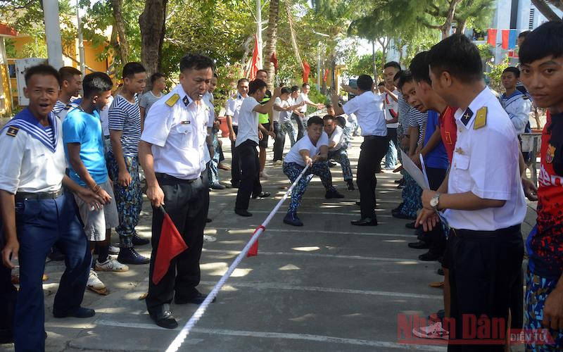 Tết ở nơi đầu sóng