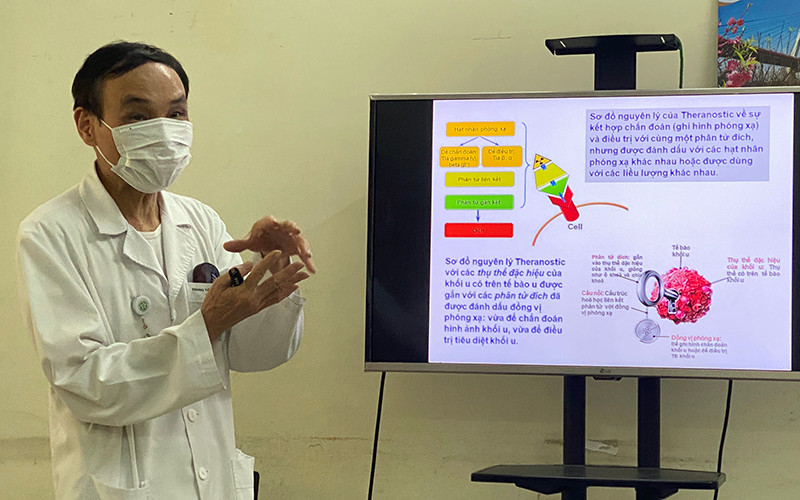 GS, TS Mai Trọng Khoa, nguyên Giám đốc Trung tâm Y học hạt nhân và Ung bướu, Bệnh viện Bạch Mai.