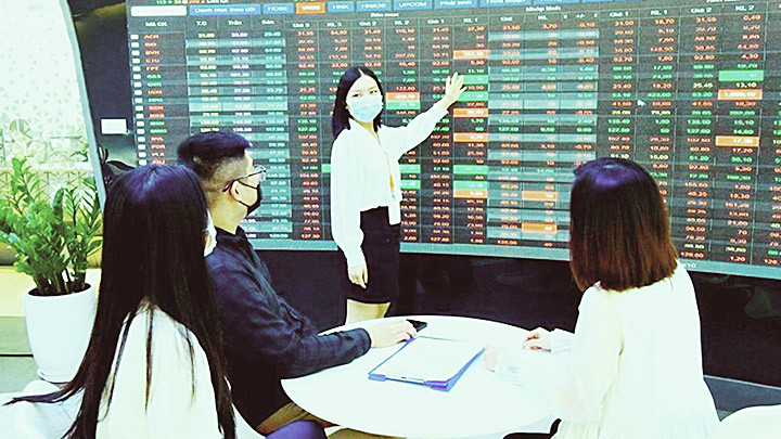 Lượng vay margin hiện tại tập trung ở nhóm cổ phiếu vốn hóa vừa và lớn.