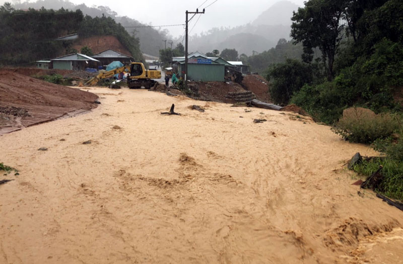 Nguy cơ xảy ra lũ quét, sạt lở đất ở vùng núi các tỉnh miền trung. (Ảnh minh họa)
